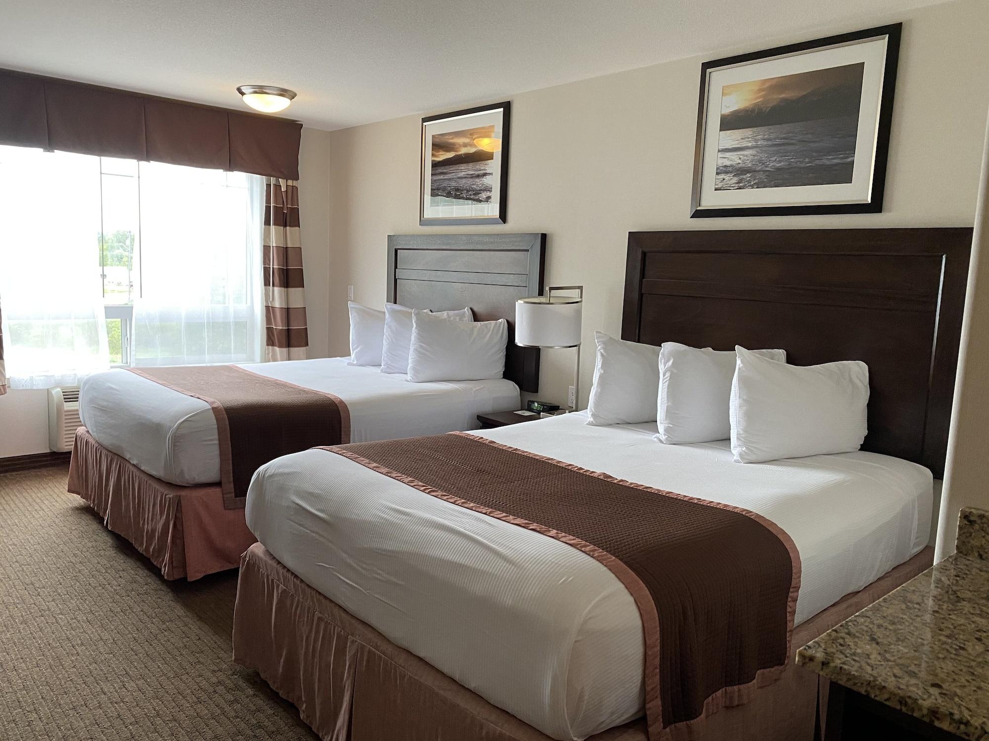 Ramada By Wyndham Creston Hotel Buitenkant foto