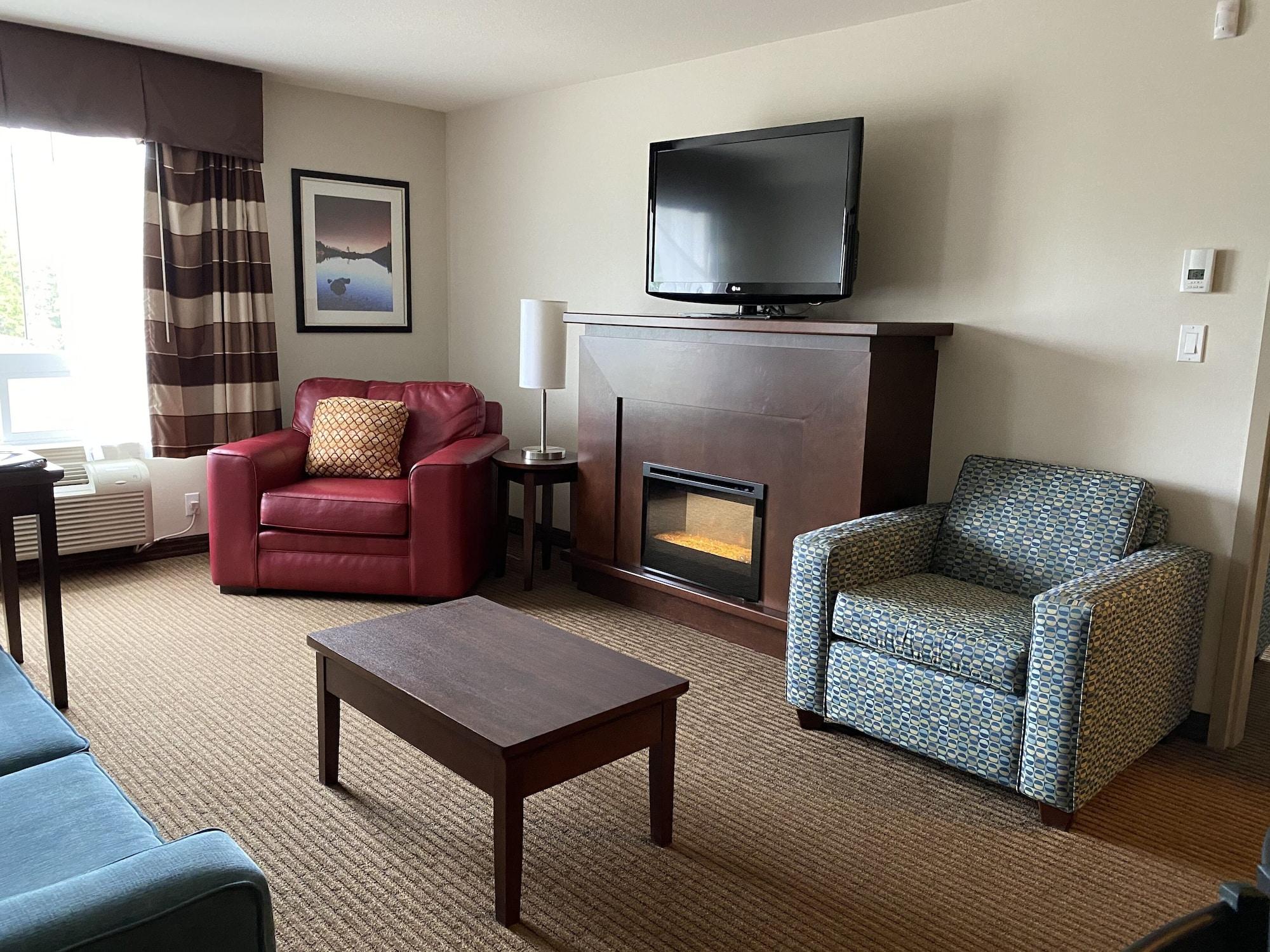 Ramada By Wyndham Creston Hotel Buitenkant foto
